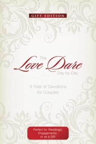 9781433680359 Love Dare Day By Day Gift Edition