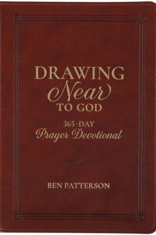 9781639527298 Drawing Near to God: 365-Day Prayer Devotional